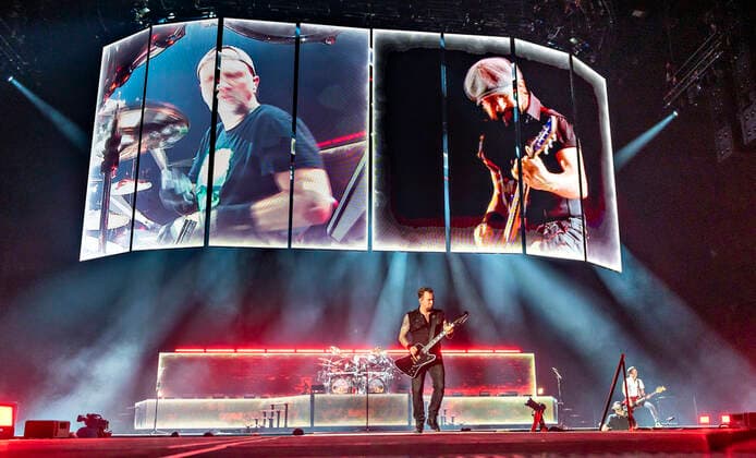 Bilder des Jahres 2019, Entertainment 12 Dezember Entertainment Themen der Woche KW48 Det danske Heavy Metal band Volbeat paa scenen i en udsolgt Royal Arena i Koebenhavn soendag den 1. december 2019. , Copenhagen *** Danish Heavy Metal band Volbeat on stage at a sold out Royal Arena in Copenhagen on Sunday, December 1, 2019, Copenhagen,  Copyright: TorbenxChristensen TorbenxChristensenx COP107 spdk20191201-224250-L