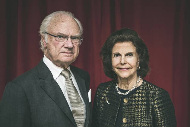 Entertainment Bilder des Tages NEW DELHI 2019-12-03 Kung Carl XVI Gustaf och drottning Silvia pa statsbesök i Indien. Kungaparet besöker svenska ambassaden i New Delhi. New Delhi Indien x2512x *** NEW DELHI 2019 12 03 King Carl XVI Gustaf and Queen Silvia on state visit to India The royal couple visits the Swedish embassy in New Delhi New Delhi India x2512x,  Copyright: xBYRMOxCAROLINA Aftonbladet TTx Kungaparet pa statsbesök i Indien