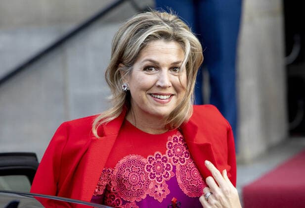 Bilder des Jahres 2019, Entertainment 12 Dezember Entertainment Bilder des Tages 04-12-2019 Award Queen Maxima during the Prince Claus award 2019 in Amsterdam. Artist Kamala Ibrahim Ishag from Sudan received the award.  Copyright: xPPEx