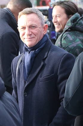 NEW YORK, NY- DECEMBER 4: Daniel Craig at Good Morning America introducing the trailer for the new James Bond film, No Time To Die at Times Square in New York City on December 04, 2019. Copyright: xRWx