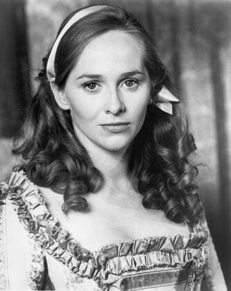 Hilary Dwyer, Publicity Portrait for the Film, Wuthering Heights , American International Pictures, 1970  Copyright: xJTxVintagex jtv011834