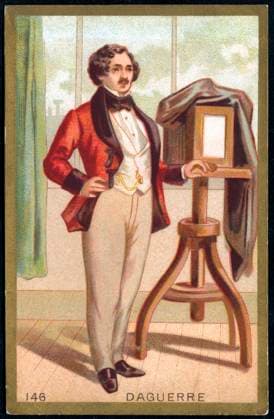 DAGUERRE J. Biographie Louis Jacques Mande Daguerre (1787-1851) pres d un appareil photo. Illustration anonyme pour une chromo vers 1910. Credit : Coll. Jonas KHARBINE-TAPABOR. *** DAGUERRE J Biography Louis Jacques Mande Daguerre 1787 1851 near a camera Anonymous illustration for a chromo around 1910 Credit Coll Jonas KHARBINE TAPABOR  KH28048
