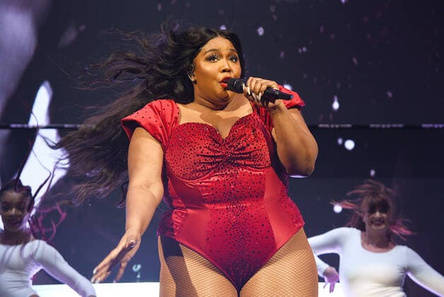 Berühmte Feministinnen, Lizzo Entertainment Bilder des Tages SAN JOSE, CALIFORNIA - DECEMBER 5: Lizzo performs during POPTOPIA 2019 at SAP Center on December 5, 2019 in San Jose, California. Photo: imageSPACE MediaPunch Copyright: ximageSPACEx