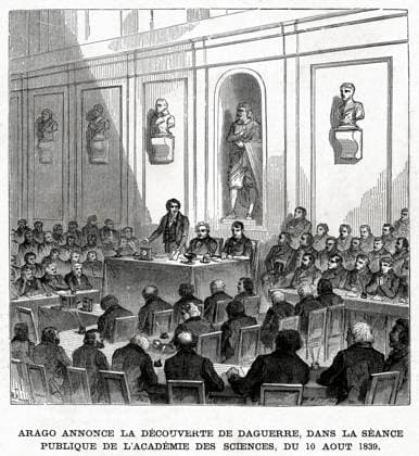 DAGUERRE J. Biographie Francois ARAGO (1786-1853) annonce la decouverte de Jacques Daguerre (1787-1851) dans la seance publique de l Academie des Sciences du 10 aout 1839. Credit : Collection Jonas KHARBINE-TAPABOR. *** DAGUERRE J Biography Francois ARAGO 1786 1853 announces the discovery of Jacques Daguerre 1787 1851 in the public session of the Academy of Sciences on August 10, 1839 Credit Collection Jonas KHARBINE TAPABOR  KH67426