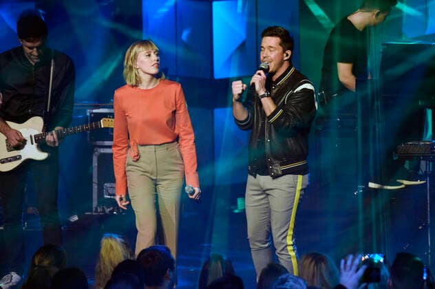 Lea and Nico Santos at the 20th award of the 1Live Crown 2019 in the Jahrhunderthalle Bochum, 05 12 2019 Foto:xN.xKubelkax xFuturexImage