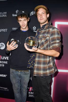 AnnenMayKantereit at the 20th award ceremony of the 1Live Crown 2019 in the Jahrhunderthalle Bochum, 05 12 2019 Foto:xN.xKubelkax xFuturexImage