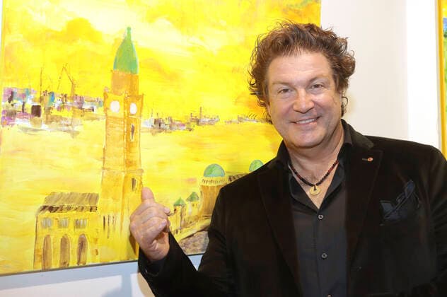 Bilder des Jahres 2019, Entertainment 12 Dezember Francis Fulton-Smith präsentiert seine Ausstellung Unikate auf Papier und Leinwand in der Galerie Walentowski. Hamburg, 06.12.2019 *** Francis Fulton Smith presents his exhibition Unikate auf Papier und Leinwand at Galerie Walentowski Hamburg, 06 12 2019 Foto:xgbrcix xFuturexImage