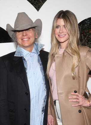 5 December 2019 - West Hollywood, California - Dwight Yoakam, Emily Joyce. 2019 GQ Men Of The Year Celebration held at The West Hollywood EDITION. Photo Credit: FS AdMedia 248356 2019-12-05 CA West Hollywood Etats-Unis  Copyright: xAdMediax STAR_248356_237