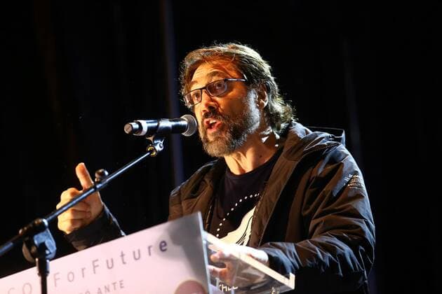 Bilder des Jahres 2019, Entertainment 12 Dezember Entertainment Bilder des Tages Spanish actor Javier Bardem delivers a speech during a march against climate change in Madrid, Spain, 06 December 2019, during the fifth day of the UN Climate Change Conference COP25 running from 02 to 13 December 2019 in the Spanish capital. UN Climate Change Conference COP25 !ACHTUNG: NUR REDAKTIONELLE NUTZUNG!  Copyright: xRodrigoxJiménezx GRAF4768 20191206-637112640213259319