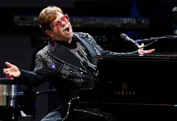 Bilder des Jahres 2019, Entertainment 12 Dezember Entertainment Bilder des Tages ELTON JOHN CONCERT GEELONG, English musician Elton John performs during A Day On The Green music festival at Mt Duneed Estate in Geelong, Saturday, December 7, 2019. ( NO ARCHIVING, EDITORIAL USE ONLY, NO USE IN BOOKS WITHOUT CONSENT GEELONG VIC AUSTRALIA  Copyright: xJULIANxSMITHx 20191207001436661992