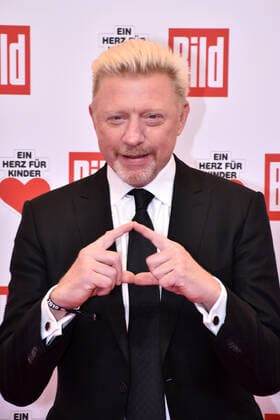 Bilder des Jahres 2019, Entertainment 12 Dezember Entertainment Bilder des Tages Boris Becker bei der Ankunft zur Ein Herz für Kinder Spendengala (ZDF) am 07.12.2019 in Berlin Ein Herz für Kinder TV Gala 2019 (ZDF) in Berlin *** Boris Becker arriving at the Ein Herz für Kinder Spendengala ZDF on 07 12 2019 in Berlin Ein Herz für Kinder TV Gala 2019 ZDF in Berlin 