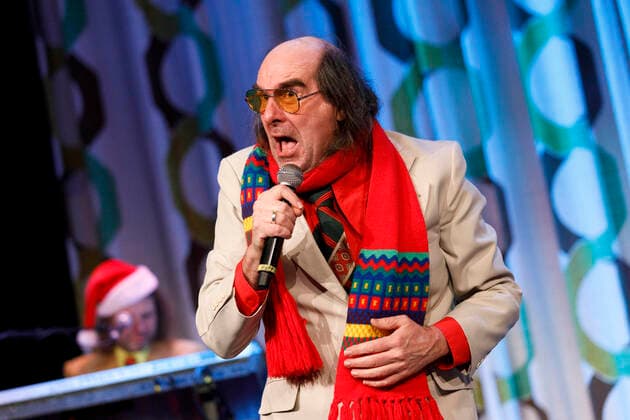 Guildo Horn and Die Orthopädischen Strümpfe live at a concert of the tour Christmas with Guildo at the Gloria Theater Cologne, 07 12 2019 Foto:xC.xHardtx xFuturexImage