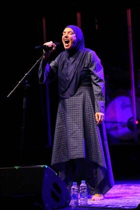 Sinead O Connor at a concert at the Admiralspalast in Berlin, 8 December 2019 Sinead O Connor at the Admiralspalast
