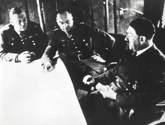 World War 1939 1945 HITLER and his staff, BRAUTSCHICH and KEITEL at the Grand Headquarters during the operations in the Balkans on 22 06 1941 Credit Collection KHARBINE TAPABOR  KH18981