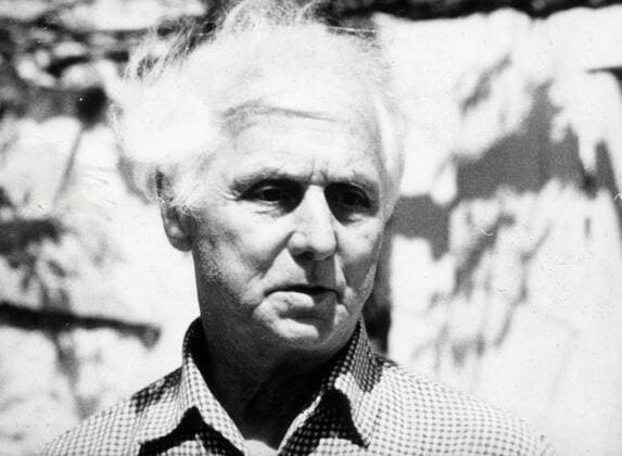 MAX ERNST Portrait photographique de Max ERNST (1891-1976). Credit : Collection KHARBINE-TAPABOR. *** MAX ERNST Photographic portrait of Max ERNST 1891 1976 Credit Collection KHARBINE TAPABOR  KH26045