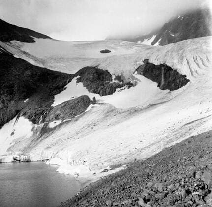 LAPONIE Paysage en LAPONIE Photography by Roger PERRIN, 1955 Credit Photo PERRIN KHARBINE TAPABOR  KH99759