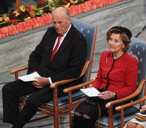 Norwegian King Harald and Queen Sonja attend the Nobel Peace Prize ceremony at City Hall in Oslo on December 10, 2019.  LON20191210132 RUNExHELLESTAD