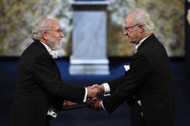 Physics laureate Michel Mayor of Switzerland, left, receives the prize from King Carl Gustaf of Sweden, during the Nobel Prize award ceremony at the Stockholm Concert Hall, in Stockholm, Monday, Dec 10, 2019 STOCKHOLM SWEDEN x10060x,  Copyright: xHenrikxMontgomery TTx SWEDEN NOBEL