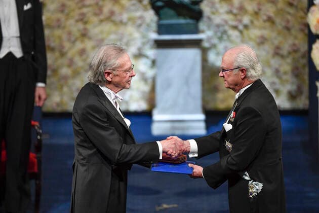 Austrian author Peter Handke, left, receives the prize from King Carl Gustaf of Sweden, during the Nobel Prize award ceremony, at the Stockholm Concert Hall, in Stockholm, Monday, Dec 10, 2019 STOCKHOLM SWEDEN x10060x,  Copyright: xHenrikxMontgomery TTx SWEDEN NOBEL