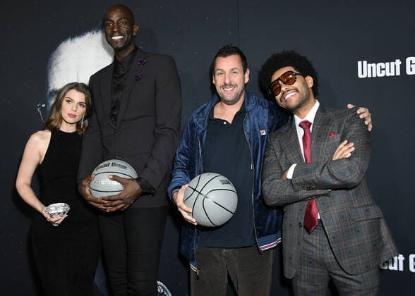 11 December 2019 - Hollywood, California - Julia Fox, Kevin Garnett, Adam Sandler, The Weekend. A24 s Uncut Gems Los Angeles Premiere held at The Dome at Arclight Hollywood. Photo Credit: Birdie Thompson AdMedia 248631 2019-12-11 California Hollywood Etats-Unis  Copyright: xAdMediax STAR_248631_020