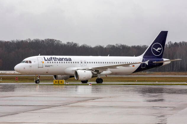 Lufthansa Airbus A320 211 D AIQS at the press Photography of the Winter Fleet of Cologne Bonn Airport Cologne Airport, 11 12 2019 Foto:xR.xSchmiegeltx xFuturexImage