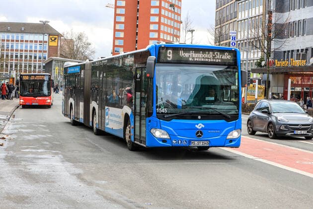 DEU, Germany, North Rhine-Westphalia, Münster, 14 12 2019 Bus and train journeys in Münster are free of charge on all Advent Saturdays The campaign is intended to be an incentive to leave the car at home The offer is financed by the city of Münster with 450,000 euros in public buses from Stadtwerke Münster