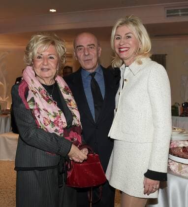 Milan, Italy AMAL event with Silvana Giacobini presenting her book, Daniela Cuzzolin Oberosler career award during the Christmas greetings cocktail In the photo: Daniela and Isabella Mayer with Ivan Damiano Rota  Copyright: xNickxZonnax xIPAx xNickxZonnax