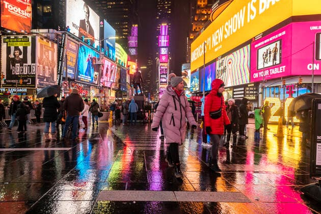 Pre-Christmas activity in Times Square Hordes of tourists descend on a rainy Times Square in New York on Tuesday, December 17, 2019 prior to Christmas (  RichardxB.xLevine