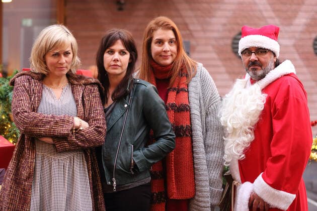GESINE CUKROWSKI, FELICITAS WOLL, ELENA UHLIG, ANTONIO PUTIGNANO ZDF PRESSETERMIN WEIHNACHTSTOECHTER (AT) FRANKFURT 