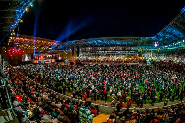 For the first time the Dresdner Kapellknaben are on stage with the Kreuzchor at the 5 Advent concert in the Rudolf Harbig Stadium Dresden