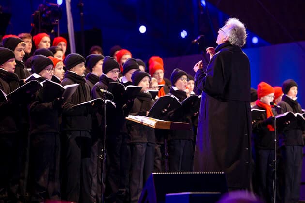 For the first time the Dresdner Kapellknaben are on stage with the Kreuzchor at the 5 Advent concert in the Rudolf Harbig Stadium Dresden