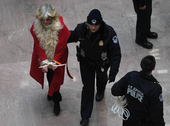 December 20, 2019, Washington, DC, USA: Jane Fonda holds a rally to highlight climate change and is arrested for civil disobedience at the Hart Senate Office building on Captiol Hill on the eve of her 82 birthday in Washington DC on December 20, 2019. She has been holding Fire Drill Fridays every week and is regularly joined by other celebrities. Washington USA - ZUMAg208 20191220_zap_g208_012 Copyright: xCarolxGuzyx