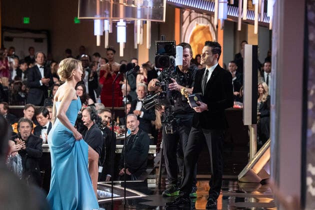 Renee Zellweger accepts the Golden Globe Award for Best Performance by an Actress in a Motion Picture - Drama for her role in Judy from presenter, Rami Malek, at the 77th Annual Golden Globe Awards at the Beverly Hilton in Beverly Hills, CA on Sunday, January 5, 2020.  Copyright: xHFPAxPhotographerx 33938-366PLX