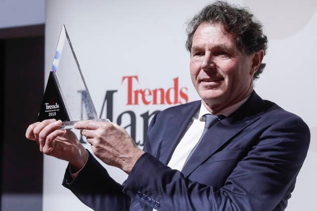 Flemish winner Onno Van De Solpe, CEO of Galapagos celebrates during the award ceremony for the Manager of the Year 2019, Tuesday 07 January 2020 in Brussels. Flemish business magazine Trends and french-speaking counterpart Trends-Tendance have a yearly tradition of electing a Flemish and a french-speaking manager of the year.  THIERRYxROGE 2451820