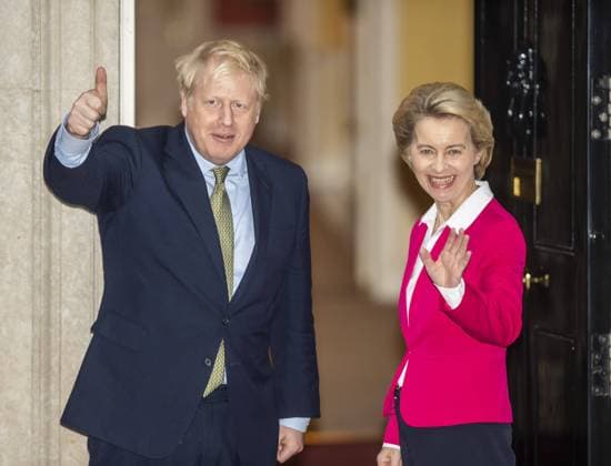 Bilder des Jahres 2020, News 01 Januar News Bilder des Tages January 8, 2020, London, London, UK: London, UK. Michel Barnier arrives at Downing Street as Prime Minister Boris Johnson welcomes the President of the European Commission, Ursula von der Leyen, on the steps of NO10 Downing Street this afternoon as he insists the Brexit transition will not extended past December. London UK  - ZUMAl94_ 20200108_zaf_l94_110 Copyright: xAlexxLentatix