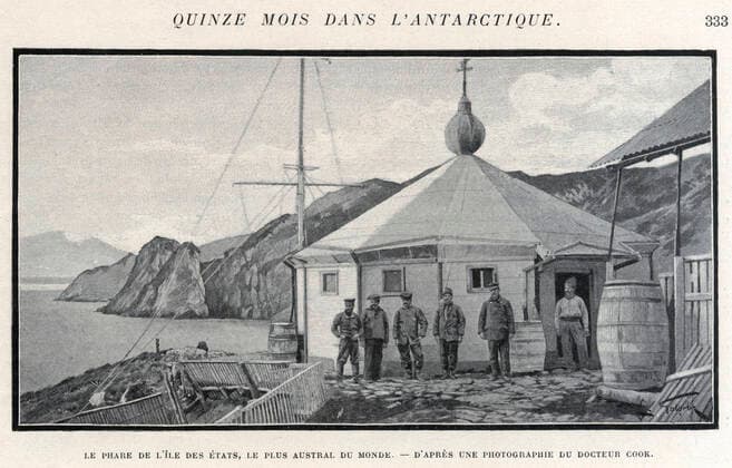 EXPEDITION OF GERLACHE The lighthouse of the Island of the States, the southernmost lighthouse in the world the lighthouse of the End of the World Photograph by COOK for Fifteen Months in Antarctica by Adrien de GERLACHE 1866 1934 included in the 1901 World Tour Credit Collection Kharbine Tapabor  KH257113
