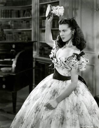 LEIGH Vivian Vivan LEIGH (1913-1967) dans le film Autant en emporte le vent, realise en 1939. Cinema annees 30. Credit : Collection KHARBINE-TAPABOR. *** LEIGH Vivian Vivan LEIGH 1913 1967 in the film Gone with the Wind, made in 1939 Cinema années 30 Credit Collection KHARBINE TAPABOR  KH261450