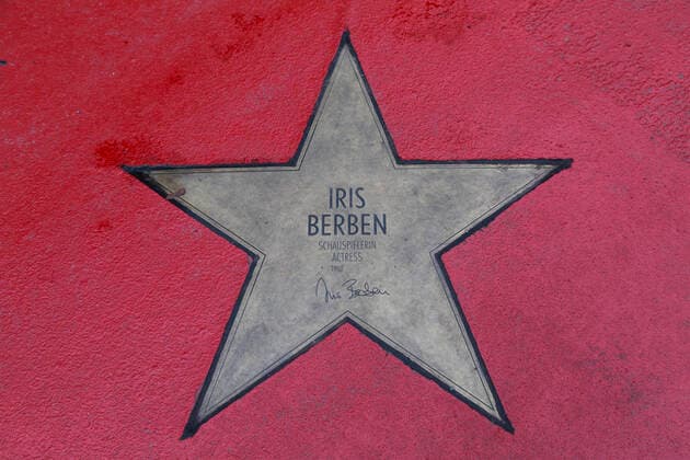 Star von Iris Berben am Boulevard der Stars am Potsdamer Platz in Berlin am 13.02.2019 *** Star of Iris Berben at the Boulevard of Stars at Potsdamer Platz in Berlin on 13 02 2019