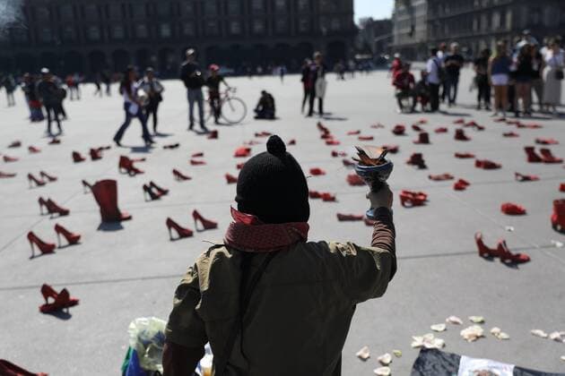 View of red shows as part of an exhibition by Mexican Artist Emilia Chauvet, at the Zocalo of Mexico City, Mexico, 11 January 2020. The artwork is actually a movement against sexist violence created by the artist over a decade ago, after her sister was murdered by her boyfriend. Obra Zapatos rojo llega al Zócalo mexicano a concienciar sobre feminicidios !ACHTUNG: NUR REDAKTIONELLE NUTZUNG!  Copyright: xSashenkaxGutierrezx AME1094 20200111-637143785419458205
