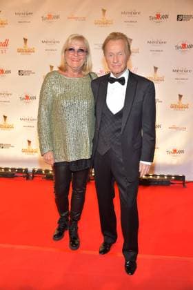 SMAGO AWARD for 50 years of the hit parade Christian Anders with manager and wife Birgit Diehn Arrival for the award ceremony SMAGO AWARD 2020 for 50 years of the hit parade in Berlin on 12 01 2020 PPM