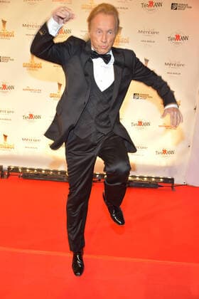 Bilder des Jahres 2020, Entertainment 01 Januar Entertainment Bilder des Tages SMAGO AWARD zu 50 Jahre Hitparade Christian Anders Ankunft zur Preisverleihung SMAGO AWARD 2020 zu 50 Jahre Hitparade in Berlin am 12.01.2020 *** SMAGO AWARD for 50 years of the hit parade Christian Anders Arrival for the award ceremony SMAGO AWARD 2020 for 50 years of the hit parade in Berlin on 12 01 2020 PPM