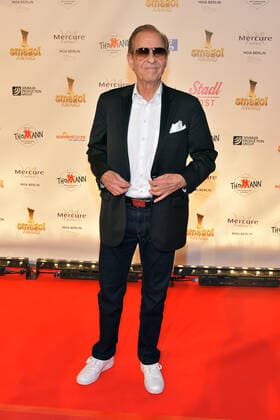 SMAGO AWARD for 50 years of the hit parade Michael Holm Arrival for the award ceremony SMAGO AWARD 2020 for 50 years of the hit parade in Berlin on 12 01 2020 PPM