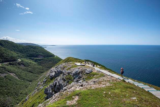 The Skyline Trail in Cape Breton Highlands National Park, Nova Scotia, Canada, North America Copyright: imageBROKER/MarkusxKeller ibxmkl05089070.jpg