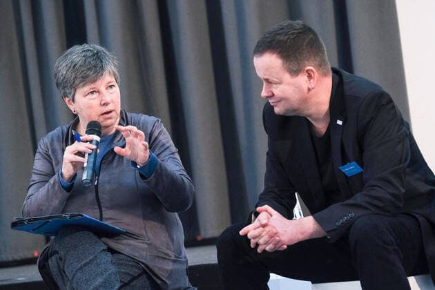 Klaus Lederer, Kultursenator, und Katrin Lompscher, Stastsenatorin, bei Pressekonferenzzum Abschluss des Dialogverfahrens Städtebauliche Machbarkeitsstudie Zentral- und Landesbibliothek Berlin (ZLB) am Blücherplatz in der forum factory am 17.01.20 in Berlin Katrin Lompscher und Klaus Lederer bei Pressekonferenz in Berlin *** Klaus Lederer, Senator for Culture, and Katrin Lompscher, Senator for Stasts, at a press conference to conclude the dialogue procedure on the urban development feasibility study for the Central and Regional Library Berlin ZLB on Blücherplatz in the forum factory on 17 01 20 in Berlin Katrin Lompscher and Klaus Lederer at a press conference in Berlin
