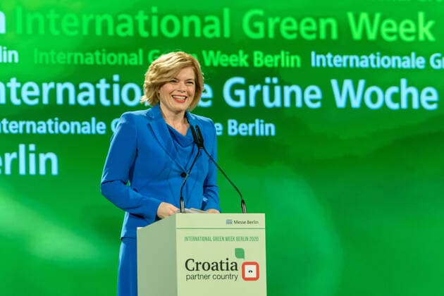 Bilder des Jahres 2020, News 01 Januar News Themen der Woche KW03 Bundeslandwirtschaftsministerin Julia Klöckner (CDU spricht anlässlich der Eröffnung der 85 Internationale Grüne Woche Berlin. Federal Minister of Agriculture Julia Klöckner (CDU speaks on the occasion of the opening of the 85th International Green Week Berlin. snapshot-photography F.Boillot *** Federal Minister of Agriculture Julia Klöckner CDU speaks on the occasion of the opening of the 85th International Green Week Berlin Federal Minister of Agriculture Julia Klöckner CDU speaks on the occasion of the opening of the 85th International Green Week Berlin snapshot photography F Boillot