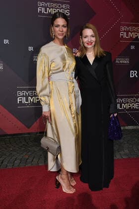 Jessica Schwarz und Karoline Herfurth Verleihung des Bayerischen Filmpreis 2020 Ehrung, Auszeichnung, Preis Prinzregententheater München 17. Januar 2020