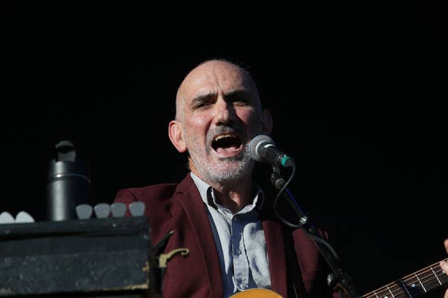 COLD CHISEL BLOOD MOON TOUR TAMWORTH, Paul Kelly during Cold Chisel s The Blood Moon Tour 2020 concert at the Tamworth Country Music Festival, Sunday, 19 January 2020. ( NO ARCHIVING, EDITORIAL USE ONLY, NO USE IN BOOKS WITHOUT CONSENT TAMWORTH NSW AUSTRALIA  Copyright: xPETERxLORIMERx 20200119001443087031