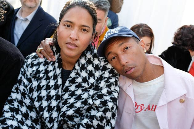 Paris Fashion Week. Defile Haute Couture Printemps-Ete 2020. People Chanel. Celebrities at Chanel show. 250134 2020-01-21 Paris France Williams, Pharrell; Lasichanh, Helen  Copyright: xSergexArnalx xStarfacex STAR_250134_150