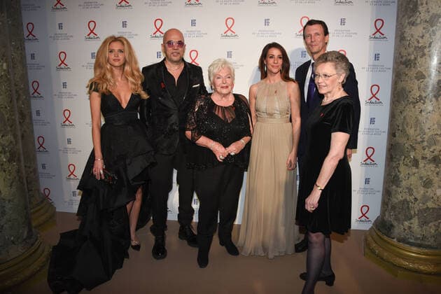 Bilder des Jahres 2020, Entertainment 01 Januar Entertainment Bilder des Tages Paris, Benefizveranstaltung Sidaction index caritatif Diner Sidaction 2020. Princess Marie du Danemark, Line Renaud, Prince Joachim du Danemark et le prix Nobel Francoise Barre-Sinoussi . Line Renaud. Pascal Obispo, Julie Hantson. 250235 2020-01-23 Paris France  Copyright: xSergexArnalx xStarfacex STAR_250235_036