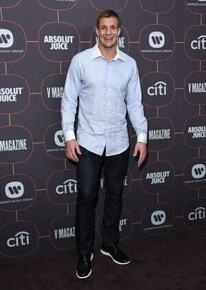 23 January 2020 - Hollywood, California - Rob Gronkowski. Warner Music Group Pre-Grammy Party 2020 held at Hollywood Athletic Club. Photo Credit: Birdie Thompson AdMedia 250247 2020-01-23 California Hollywood Etats-Unis  Copyright: xAdMediax STAR_250247_041